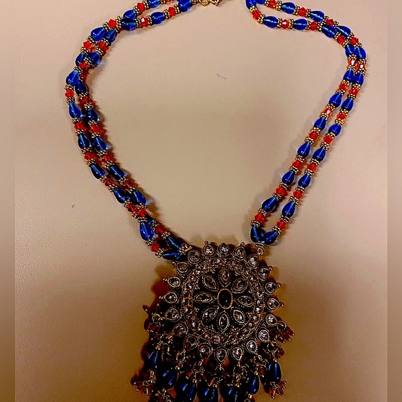 Neclace - Picture 2 of 2